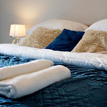 Cybernetyki 6B Serviced Accommodation Varsó Kültér fotó