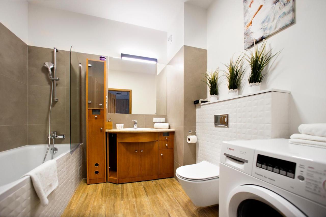 Cybernetyki 6B Serviced Accommodation Varsó Kültér fotó